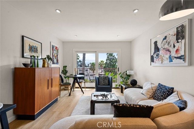 3407 Huxley Street 39, Los Angeles, CA 90027