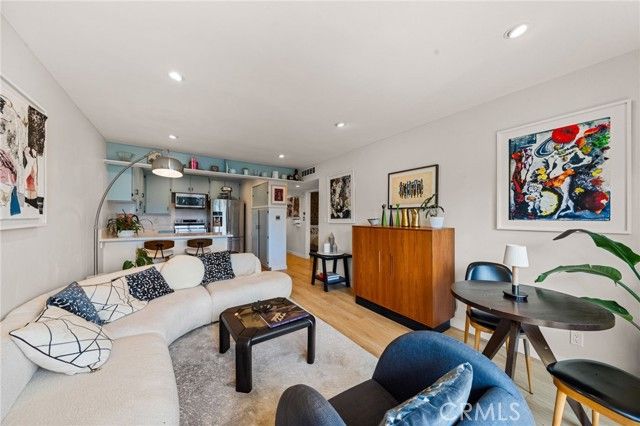 3407 Huxley Street 39, Los Angeles, CA 90027