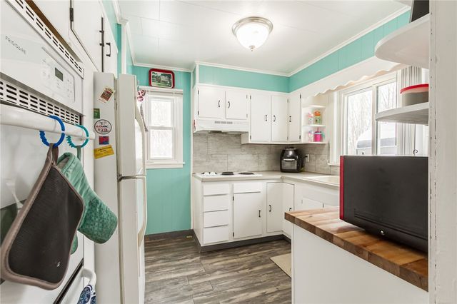 102 Elmore Drive, Greece, NY 14606