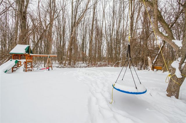 102 Elmore Drive, Greece, NY 14606