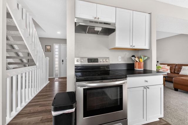 1805 Galleon Boulevard, Hilliard, OH 43026