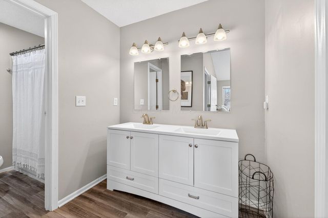 1805 Galleon Boulevard, Hilliard, OH 43026