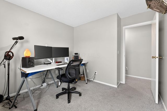 1805 Galleon Boulevard, Hilliard, OH 43026