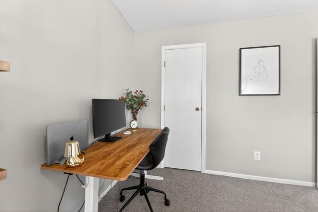 1805 Galleon Boulevard, Hilliard, OH 43026