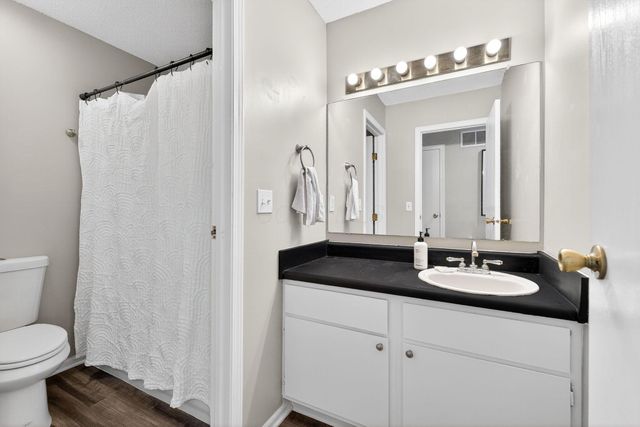 1805 Galleon Boulevard, Hilliard, OH 43026