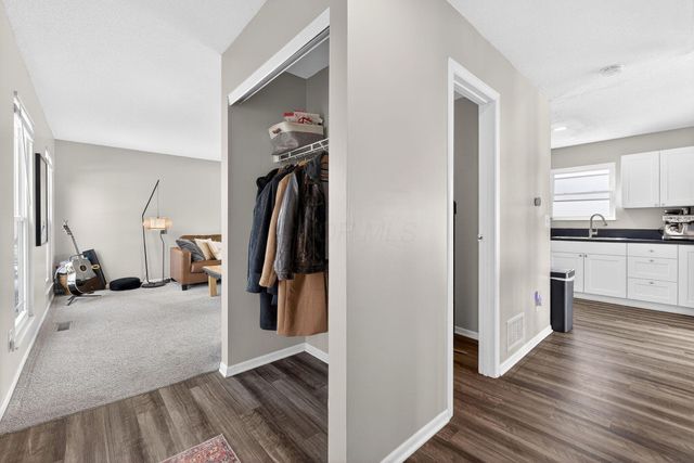 1805 Galleon Boulevard, Hilliard, OH 43026