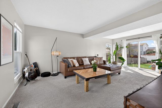 1805 Galleon Boulevard, Hilliard, OH 43026