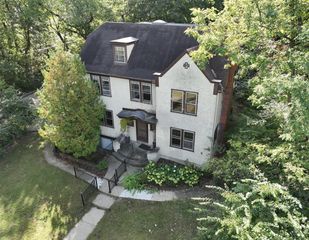 1412 Cambridge Road, Ann Arbor, MI 48104