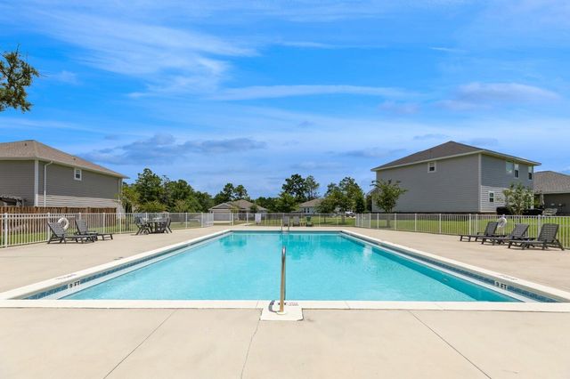 697 Marquis Way, Freeport, FL 32439