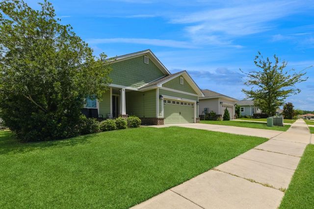 697 Marquis Way, Freeport, FL 32439