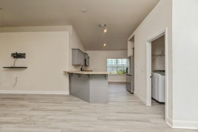 697 Marquis Way, Freeport, FL 32439