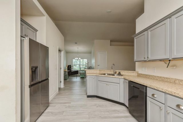 697 Marquis Way, Freeport, FL 32439