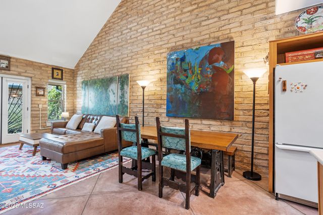 3003 N Gaia Place, Tucson, AZ 85745