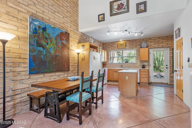 3003 N Gaia Place, Tucson, AZ 85745