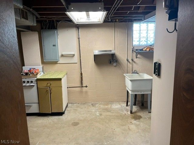 2239 Woodpark Road, Fairlawn, OH 44333