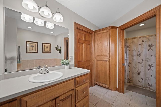 851 Ravine Ridge DRIVE, Colgate, WI 53017