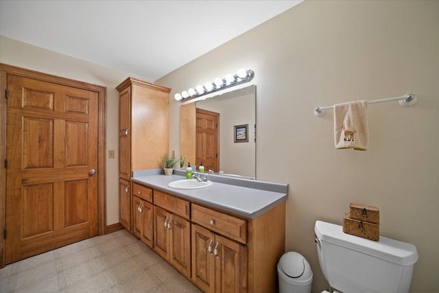 851 Ravine Ridge DRIVE, Colgate, WI 53017