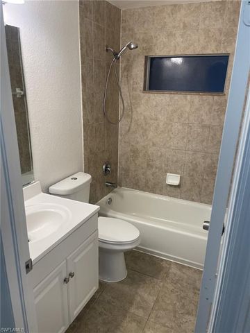 2111 NE 24th TER, Cape Coral, FL 33909