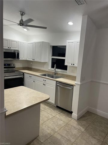 2111 NE 24th TER, Cape Coral, FL 33909