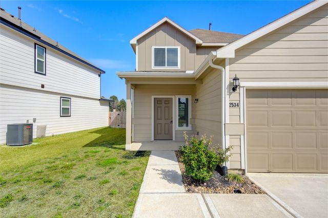 2534 Sturgeon Way, Conroe, TX 77384