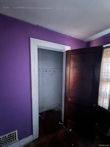 3674 MOUNT ELLIOTT Street, Detroit, MI 48207