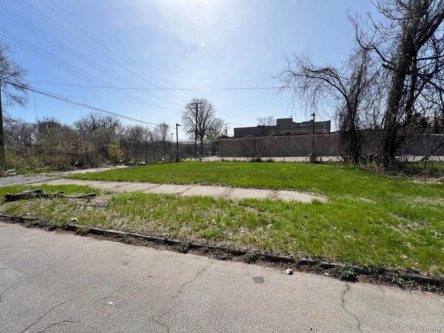 3674 MOUNT ELLIOTT Street, Detroit, MI 48207