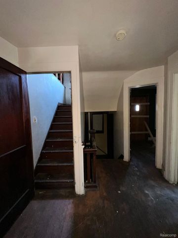 3674 MOUNT ELLIOTT Street, Detroit, MI 48207
