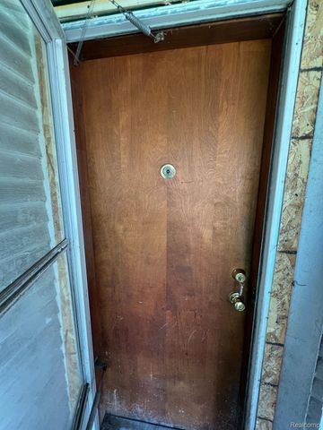 3674 MOUNT ELLIOTT Street, Detroit, MI 48207