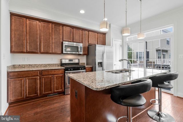 7206 WOOD MEADOW WAY, Lanham, MD 20706