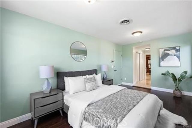 5869 Eilat Place, Woodland Hills (los Angeles), CA 91367