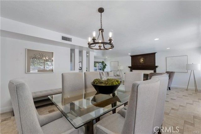 5869 Eilat Place, Woodland Hills (los Angeles), CA 91367