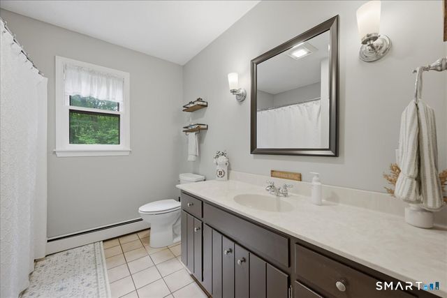 24 Dean Road, East Lyme, CT 06333