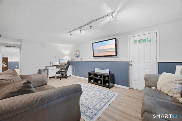 24 Dean Road, East Lyme, CT 06333