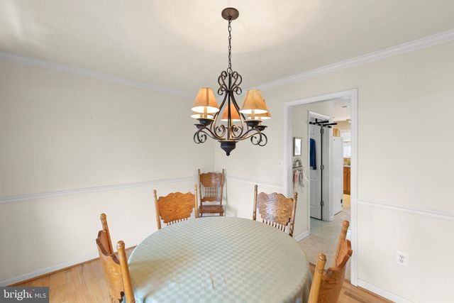 112 GRINDSTONE DR, Winchester, VA 22602