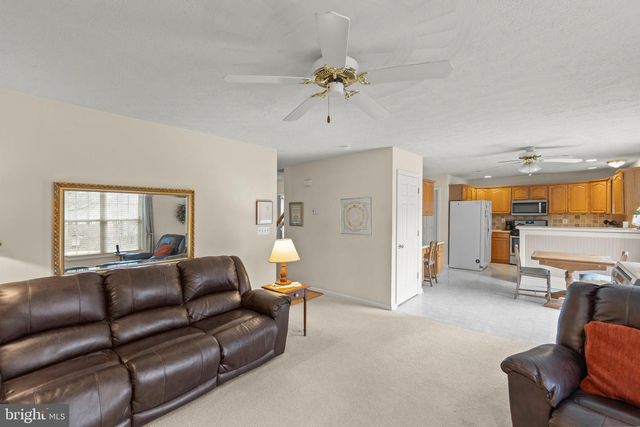 112 GRINDSTONE DR, Winchester, VA 22602