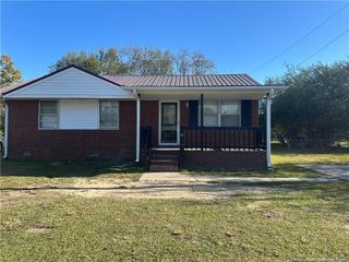 1224 E Manchester Road, Spring Lake, NC 28390