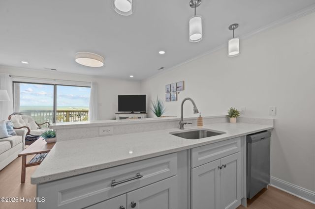 9100 Reed Drive 3302, Emerald Isle, NC 28594