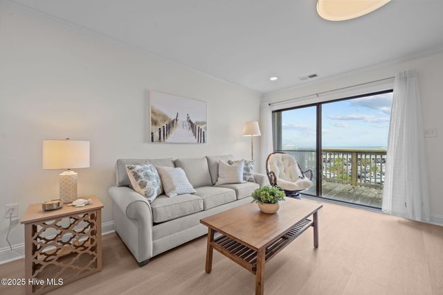 9100 Reed Drive 3302, Emerald Isle, NC 28594