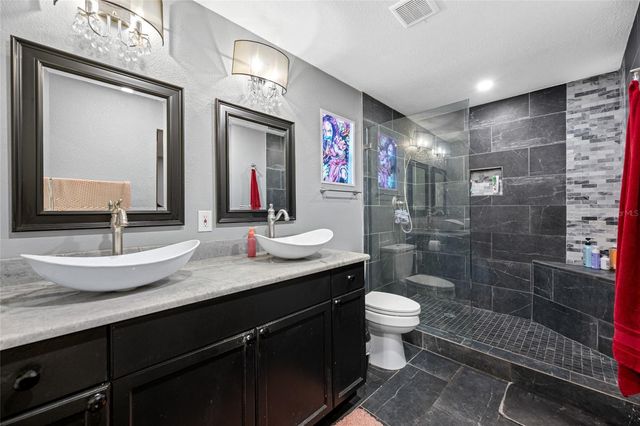 304 W HENRY AVENUE, Tampa, FL 33604