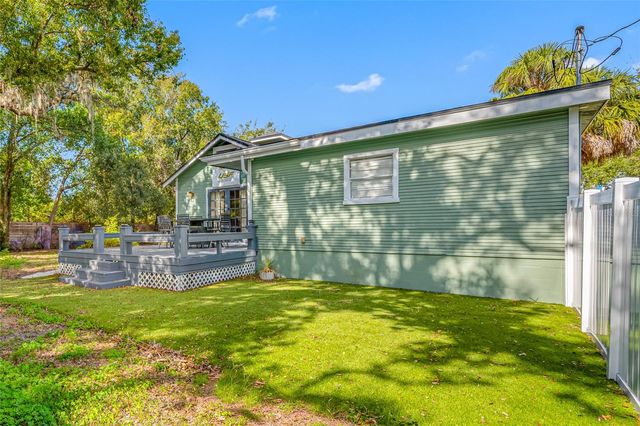 304 W HENRY AVENUE, Tampa, FL 33604