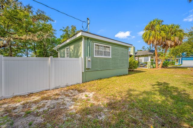 304 W HENRY AVENUE, Tampa, FL 33604