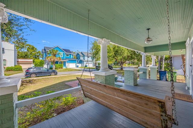 304 W HENRY AVENUE, Tampa, FL 33604