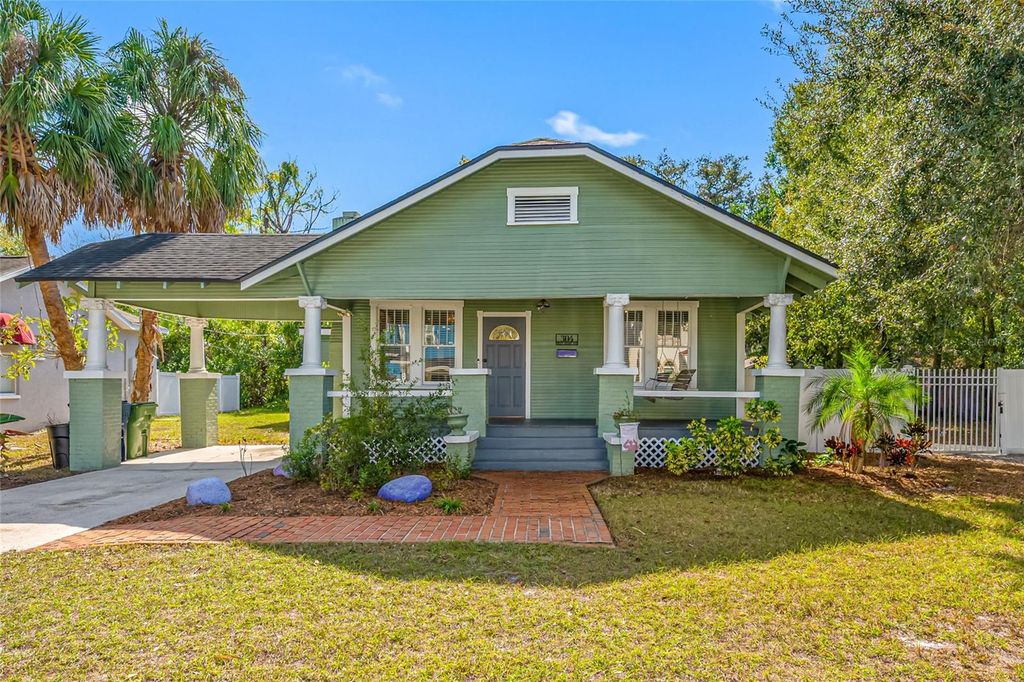 304 W HENRY AVENUE, Tampa, FL 33604