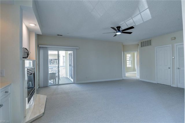 3236 Silver Sands Cir Apt 202, Virginia Beach, VA 23451