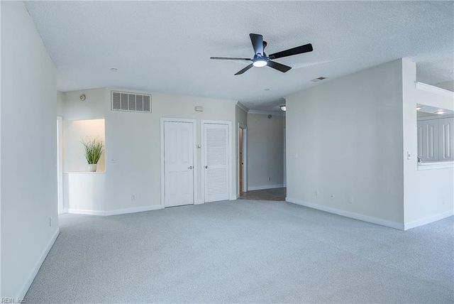 3236 Silver Sands Cir Apt 202, Virginia Beach, VA 23451