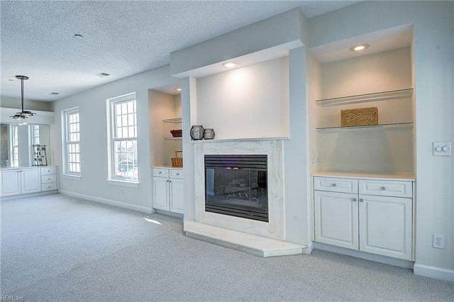 3236 Silver Sands Cir Apt 202, Virginia Beach, VA 23451