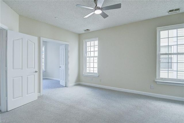 3236 Silver Sands Cir Apt 202, Virginia Beach, VA 23451