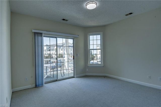 3236 Silver Sands Cir Apt 202, Virginia Beach, VA 23451