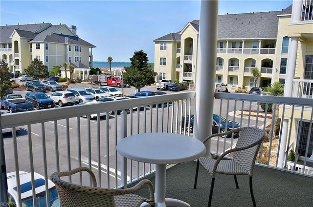 3236 Silver Sands Cir Apt 202, Virginia Beach, VA 23451