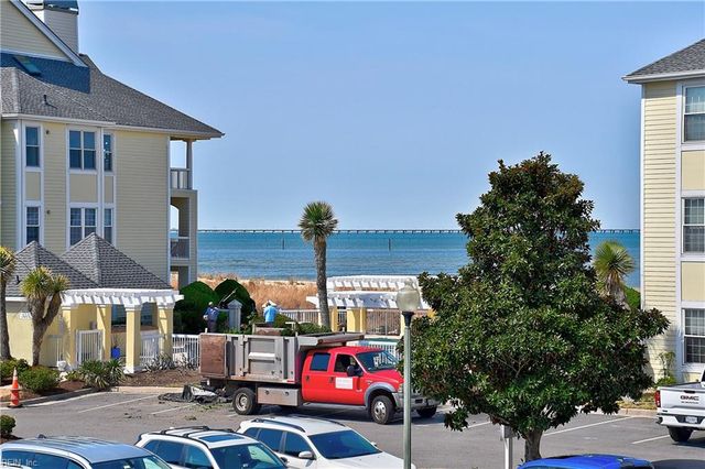 3236 Silver Sands Cir Apt 202, Virginia Beach, VA 23451